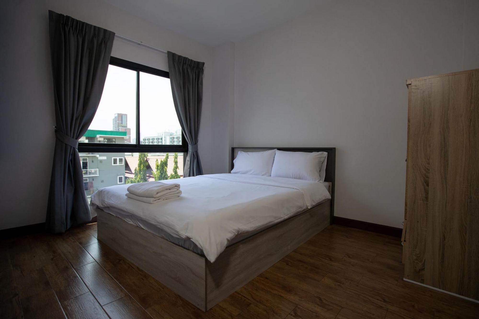 Room 36 Service Apartment Bangkok Ngoại thất bức ảnh